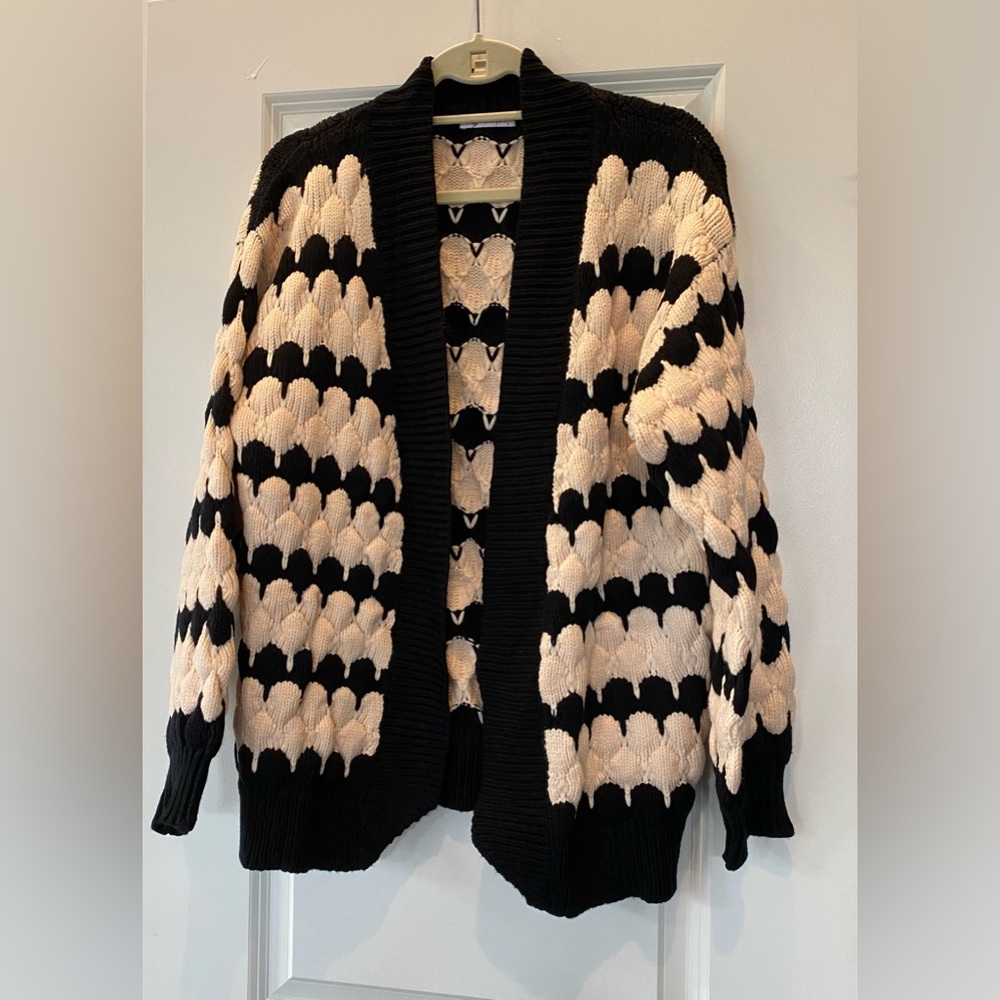 Kirundo Black and Cream Women's Cardigan Sweater